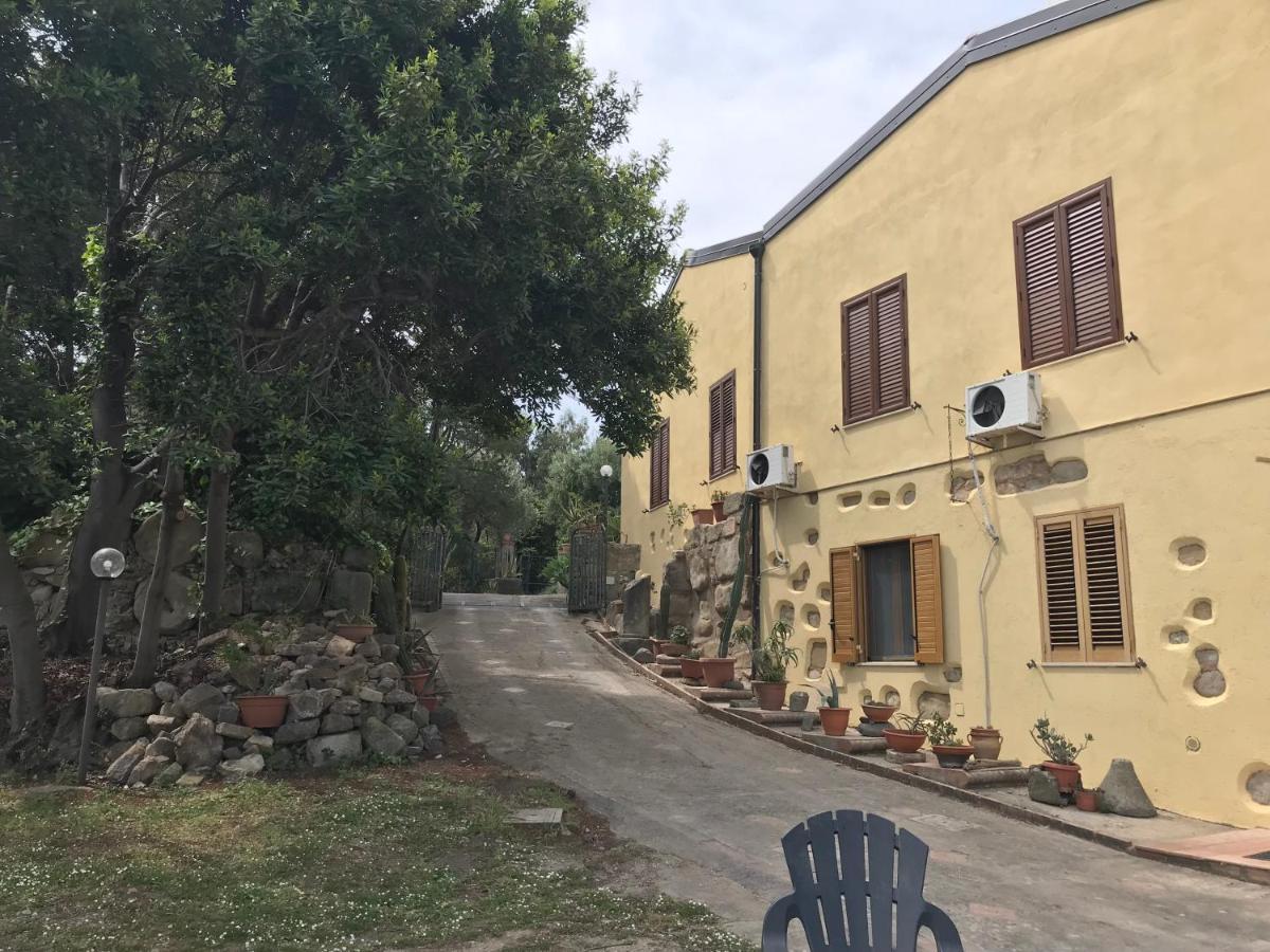 A Casa Di Peppino Villa Greco 丁达利 外观 照片