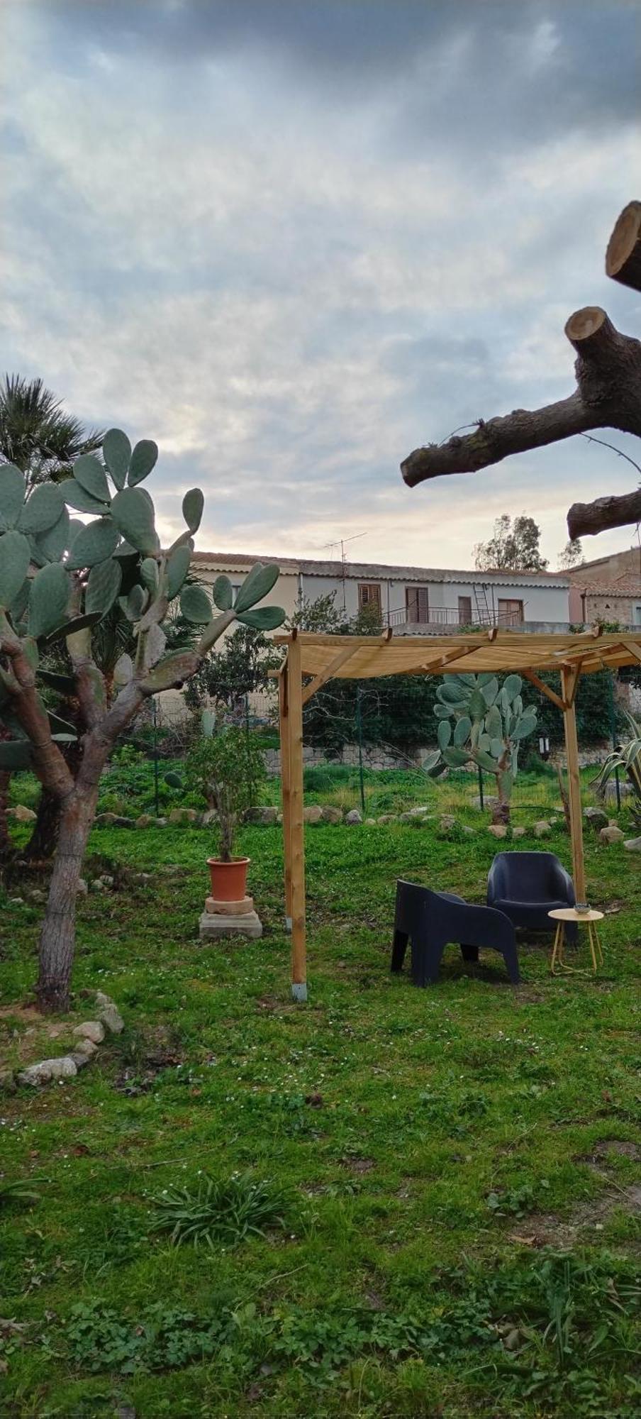 A Casa Di Peppino Villa Greco 丁达利 外观 照片